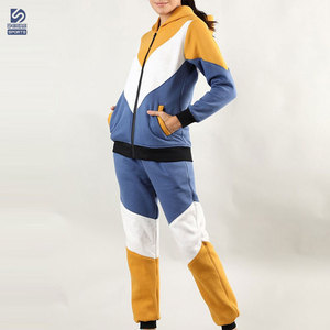 Survêtements d'hiver respirants à capuche pour femmes avec logo personnalisé, vente en gros, nouveau style 2026, ensemble de survêtement zippé en promotion - Product Image 2