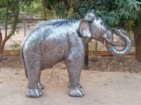 Sculpture d'éléphant en métal pour jardin