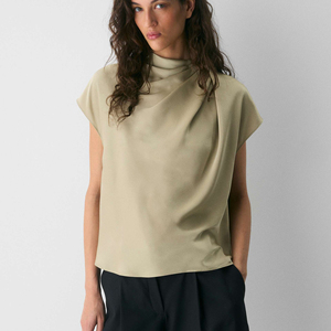 Chemisier Femme de Qualité Supérieure en Soie Satinée, Col Montant Drapé, Sans Manches, à Découpes, Style Cache-cœur, Manches Courtes Drapées - Product Image 1