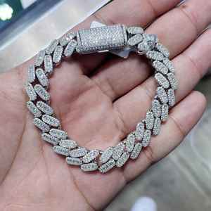 Bracelet gourmette en argent sterling 925 de luxe Trandy, avec diamants Moissanite, finition polie, bijou élégant pour le quotidien - Product Image 3