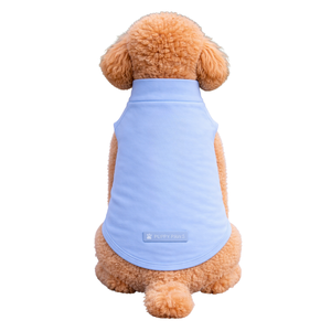 T-shirt anti-UV léger bleu ciel pour chien – Protection solaire estivale, doux, extensible, respirant et rafraîchissant - Product Image 2
