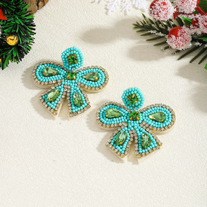 งานปักมือสุดพิเศษสำหรับผู้หญิง ดีไซน์ทันสมัย สวยสง่า โดย MD HANDICRAFTS - Product Image 2