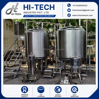 Ligne de production automatique de sirops liquides oraux avec intégration PLC pour le lavage, le séchage, le remplissage et le bouchage des flacons en verre cosmétiques