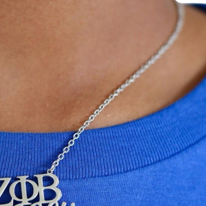 Collar Zeta Phi Beta Legacy con Colgante de Letras, Cadena Dorada/Plateada, Joyería de Hermandad Griega, Regalo Elegante para Mujer, Uso Diario con Estilo - Product Image 4