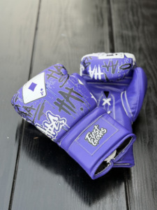 Guantes de boxeo de cuero personalizados, cierre con cordones, guantes de combate con impresión por sublimación, correa de muñeca ajustable para boxeo - Product Image 5
