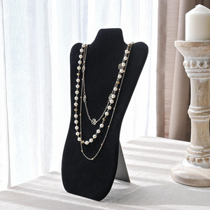 Présentoir à bijoux en velours en forme de buste homme pour boucles d'oreilles et colliers, pour présentation visuelle en magasin, style moderne - Product Image 1