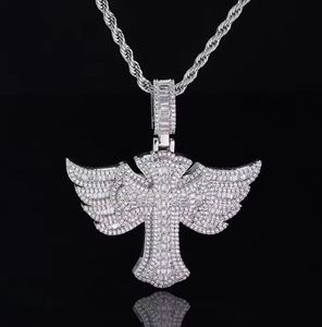จี้รูปกางเขนประดับเพชรเต็มตัวแบบ Iced Out สีทอง/สีเงิน ฝังเพชรแบบ Micro Pave รูปปีกนางฟ้า สำหรับผู้ชายและผู้หญิงสไตล์ฮิปฮอป - Product Image 1