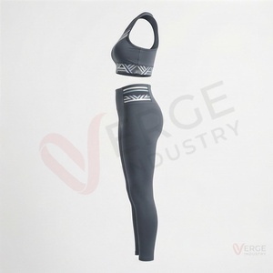 Conjunto de Yoga Geométrico Gris para Mujer, 2 Piezas, Top Corto sin Mangas con Cuello Redondo y Leggings Largos de Cintura Alta - Product Image 3