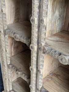 La Mejor Colección de Estanterías de Madera Talladas a Mano, Unidad de Almacenamiento de Arte Antiguo del Himalaya - Product Image 3