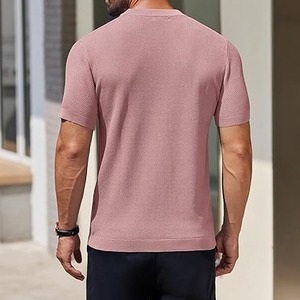 Camiseta de punto para hombre, estilo urbano, manga corta, cuello redondo, rosa empolvado, textura gofrada, holgada, con estampado animal, ideal para verano. - Product Image 4