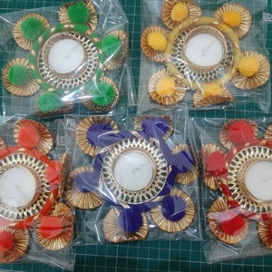 เชิงเทียนแบบมีพู่หลายสีสำหรับวางตรงกลางของตกแต่งบ้านของขวัญวาเลนไทน์ - Product Image 1