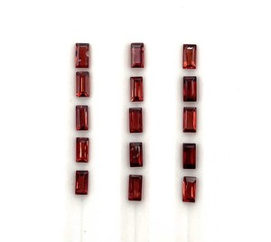 Pierre précieuse naturelle grenat du Mozambique, pierre facettée rouge taille baguette, grenat de plusieurs tailles pour la fabrication de bijoux - Product Image 2