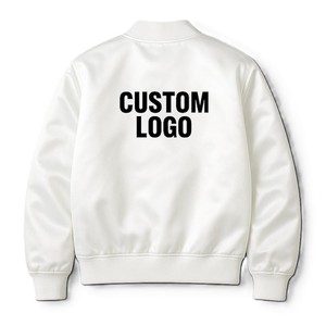 Chaqueta bomber Varsity de satén blanco para hombre, con botones en la parte delantera, estampado de letras, cuello alto, estilo casual. - Product Image 2
