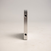 AMT VINA Usinage CNC de haute précision en aluminium, support d'angle triangulaire personnalisé, usine certifiée ISO9001, OEM