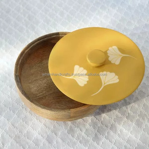 LUXURYCRAFTS Boîte à chapati en bois classique élégant fait à la main ustensiles de cuisine décoratifs pour la maison boîte à roti en bois à un prix abordable - Product Image 5