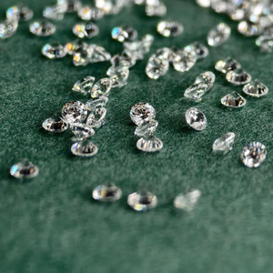 Choix de bijoux professionnels, diamant rond de 1 carat cultivé en laboratoire, couleur D, pureté VVS - Product Image 3