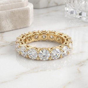 Anillo de Eternidad con Corte Redondo y Engaste de Garras de 2.90 CTW - Product Image 2