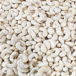 Fournisseur de Confiance : Noix de Cajou Brutes W320, Noix de Cajou WW180, WW240, WW320, Noix de Cajou LP Provenant de Santigo, Vietnam - Product Image 1