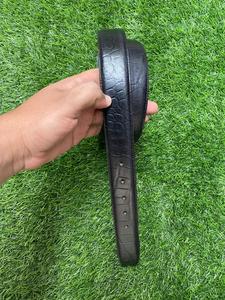 LY35-3369 Cinturón Automático de Aleación con Cuero Vacuno Sin Hebilla, Duradero, Ligero, Ecológico, para Hombre, con Borde Resistente a los Arañazos - Product Image 2