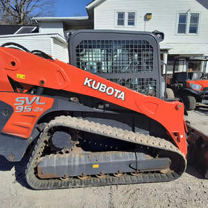 Mini-chargeuse compacte sur chenilles Kubota en gros, avec accessoires pour l'agriculture, la construction et le déneigement - Product Image 1