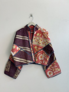 Kantha Vintage <b>Patchwork</b> Embroidered Spandex/Cotton Women's Full Sleeve Reversible Jacket with Contrast Color Design for Autumn - Product Image 5