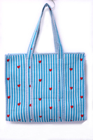 Sac fourre-tout matelassé à rayures bleues avec cœur, sac fourre-tout en coton fait main, sac de shopping mignon à imprimé cœur, sac de voyage léger