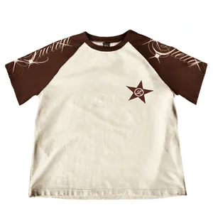 Camiseta Raglán Personalizada de Algodón Grueso con Estampado Gráfico Vintage y Logotipo en Relieve, Talla Grande - Product Image 2