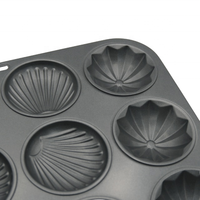 Moule à muffins en acier au carbone 12 tasses avec coquillage antiadhésif et moule à fleurs Bonne performance de dégagement Plats et casseroles de cuisson