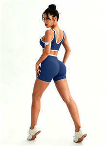 Ensemble de sport pour femme : short taille haute croisée et débardeur moulant dos nu contrastant, idéal pour la course, le fitness et le yoga - Product Image 6