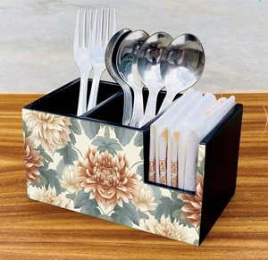 Reposacucharas de MDF Esmaltado Hecho a Mano por ILAHI, Decoración de Cocina, Solo Lavar a Mano, Hecho en India - Product Image 1
