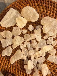 Cristales de Goma Damar Cruda, Grado Cosmético, Pureza Industrial, Grado de Alta Pureza 99-99.9%, Mineral Natural Cristalino, CAS No. 9003-01-4 - Product Image 2