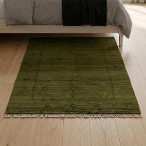 Alfombra de Lana Tejida a Mano de Alta Demanda, Color Verde Oliva, con Patrón Floral Clásico, Pelo Plano, Decorativa Tradicional con Flecos y Borlas - Product Image 2