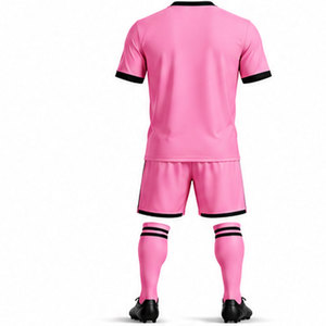 Ensemble de maillots de football professionnels, conçus avec un tissu sportif de haute qualité, numéros de joueur personnalisés et technologie de confort supérieure - Product Image 2