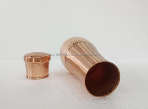 Exportador indio Botella de cobre clásica para oficina o viaje y gimnasio Solución de Hidratación Diaria disponible para la venta - Product Image 3