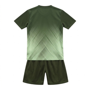 ชุดเสื้อและกางเกงขาสั้นเทนนิสผ้าโพลีเอสเตอร์ 100% ระบายอากาศ แห้งเร็ว สำหรับทุกเพศ  รับผลิตแบบ OEM แบรนด์ส่วนตัว พร้อมสกรีนโลโก้ตามสั่ง - Product Image 3