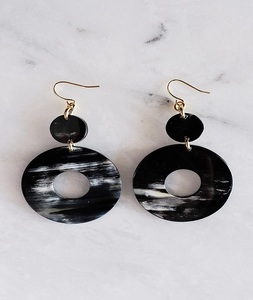 Pendientes de Aro de Cuerno de Búfalo, Ecológicos, Hechos a Mano, con Patrón de Caparazón de Tortuga, Pulidos, Artesanía Natural, FS International Uttar Pradesh - Product Image 3