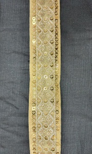 Dentelle en coton brodée de qualité supérieure, fabriquée à partir de fils de coton doux et durables. - Product Image 3