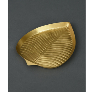 Assiette en laiton de qualité supérieure, faite à la main, en forme de feuille, idéale pour la Pooja, thali décoratif, assiette à friandises, en promotion. - Product Image 4
