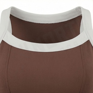 ชุดโยคะผู้หญิงไร้รอยต่อแบบสองชิ้น ผ้าเนื้อนุ่มกระชับรูปร่าง ชุดออกกำลังกายเอวสูง ควบคุมหน้าท้อง ชุดฟิตเนส - Product Image 4