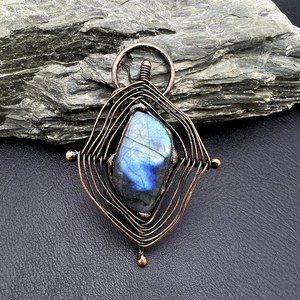 Colgante Geométrico de Labradorita, Estilo Bohemio, Envuelto en Alambre, Chapado en Bronce Antiguo, Aleación de Cobre, Colgantes Solitarios para Uso Diario - Product Image 5
