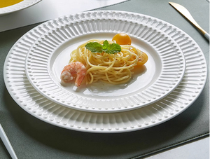 Service de table élégant couleur ivoire en porcelaine de qualité supérieure, assiettes de service élégantes, bols décoratifs, tasses à thé de luxe, plateau à soupe - Product Image 5