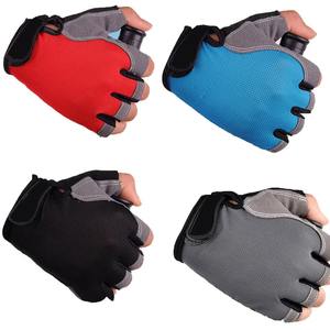 Gants de cyclisme demi-doigts en cuir personnalisés OEM, antidérapants, respirants, pour l'été et les activités sportives en extérieur, avec votre propre logo - Product Image 5