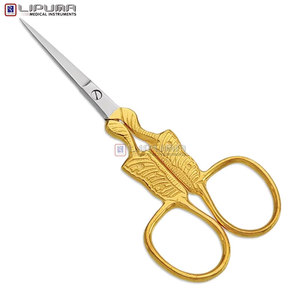 Tijeras para Cutículas Golden Phoenix con Hoja Sin Dientes, Corte de Cutículas sin Esfuerzo, Tijeras para Uñas Ergonómicas de Lujo - Product Image 4