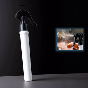 Mini Botella de Spray Profesional de 30 ml, Portátil, de Plástico, con Pulverizador Fino, para Peluquería, Salón y Viajes - Product Image 2