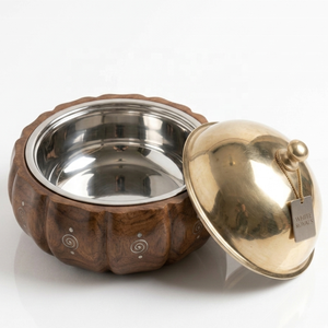 Juego de Cazuelas de Madera Hechas a Mano de Primera Calidad con Tapa de Acero Inoxidable Dorado y Diseño Redondo con Incrustaciones de Madreperla - Product Image 3