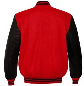 ผู้ผลิตแจ็คเก็ต Letterman สีชมพูสดแบบ OEM ODM ตัวเสื้อทำจากผ้าขนสัตว์ แขนเสื้อทำจากหนังสีดำ สไตล์วิทยาลัย - Product Image 4