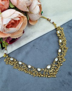 Exquisite Oval Zircon Leaf Motif <b>Necklace</b> Set With Earrings And Mangtika <b>Delicate</b> Light weight Jewellery Sets For Reception Wear - Product Image 5