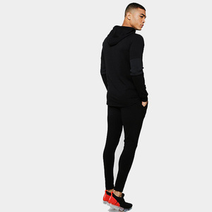 Chándal negro con capucha para hombre, de manga larga, color liso, poliéster y elastano, deportivo, corte regular, para otoño, con bolsillos laterales y cierre de cremallera. - Product Image 2