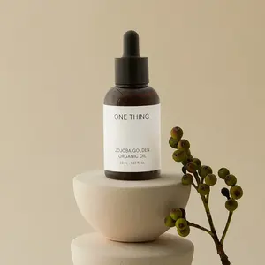 ONE THING Jojoba Golden Organic Carrier Oil 50ml Producto de alta calidad - Product Image 1
