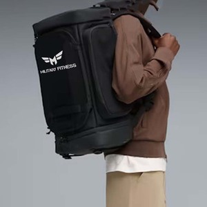 Sac à dos de voyage noir à enroulement 40L, imperméable, pour ordinateur portable et sport, avec sac à lunch amovible - Product Image 6
